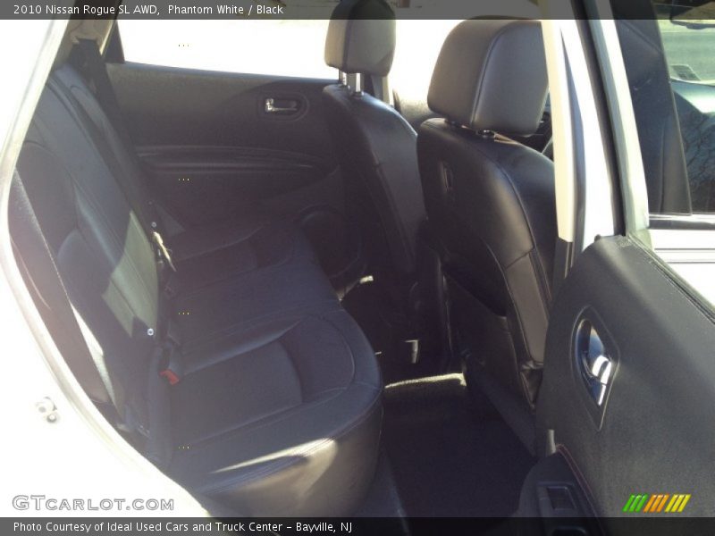 Phantom White / Black 2010 Nissan Rogue SL AWD