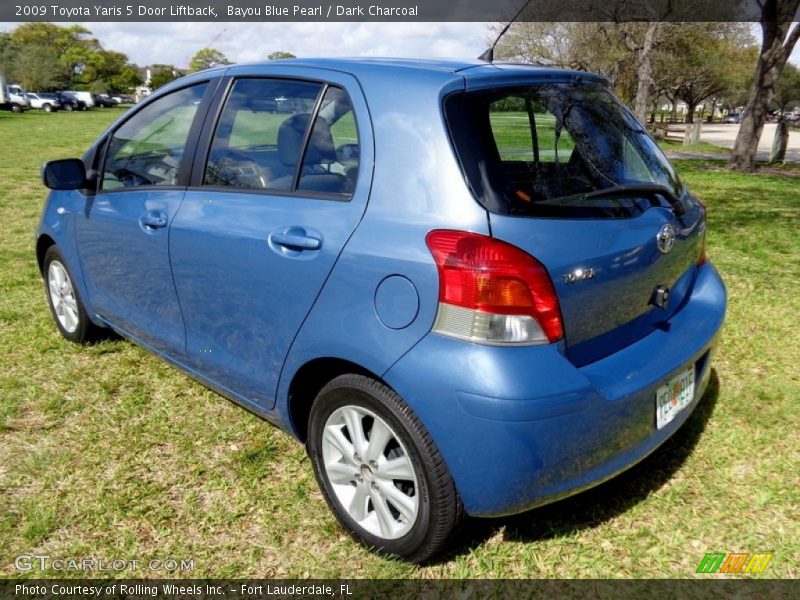 Bayou Blue Pearl / Dark Charcoal 2009 Toyota Yaris 5 Door Liftback