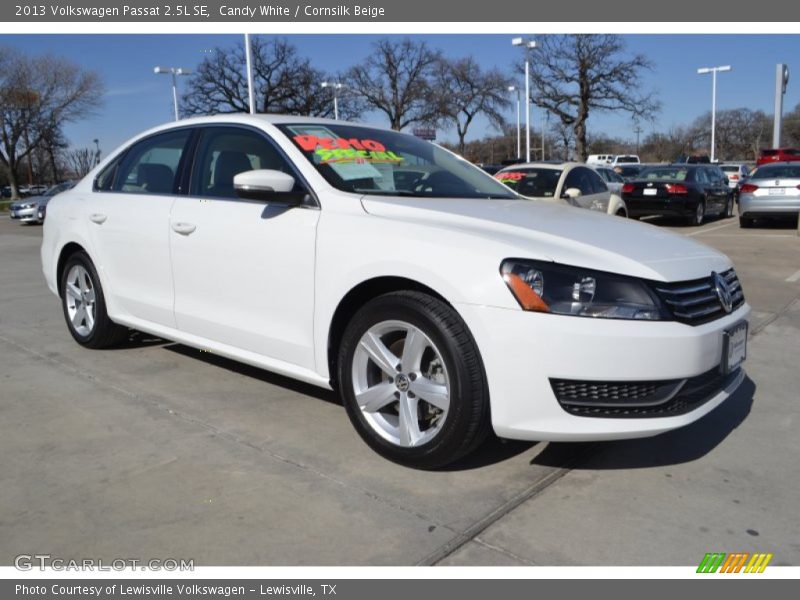 Candy White / Cornsilk Beige 2013 Volkswagen Passat 2.5L SE