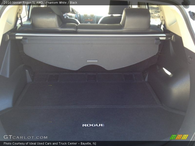 Phantom White / Black 2010 Nissan Rogue SL AWD
