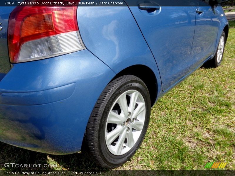 Bayou Blue Pearl / Dark Charcoal 2009 Toyota Yaris 5 Door Liftback