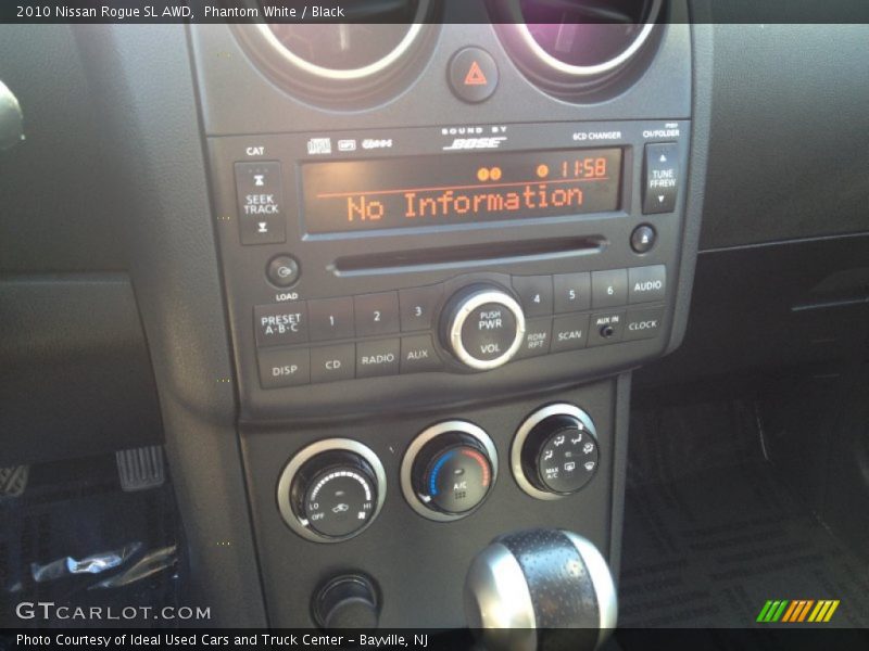Phantom White / Black 2010 Nissan Rogue SL AWD