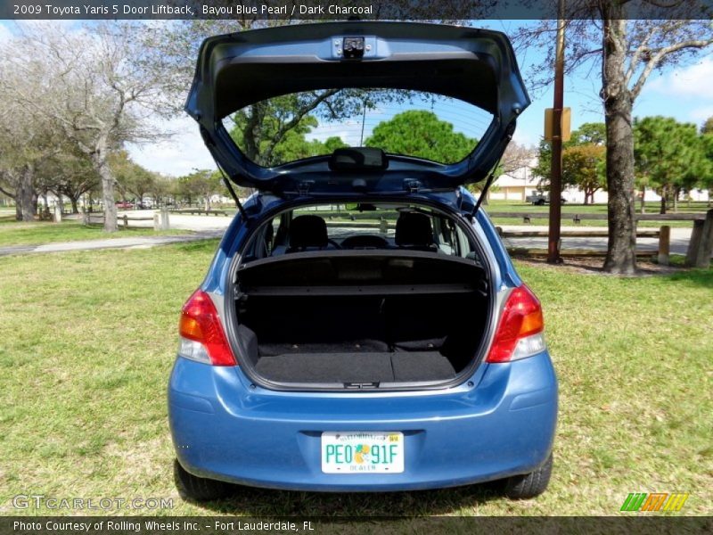 Bayou Blue Pearl / Dark Charcoal 2009 Toyota Yaris 5 Door Liftback