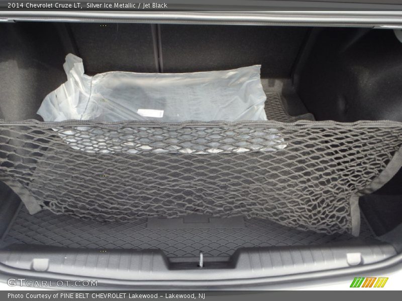 Silver Ice Metallic / Jet Black 2014 Chevrolet Cruze LT
