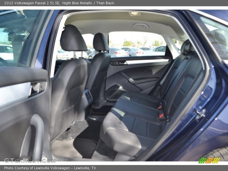 Night Blue Metallic / Titan Black 2013 Volkswagen Passat 2.5L SE