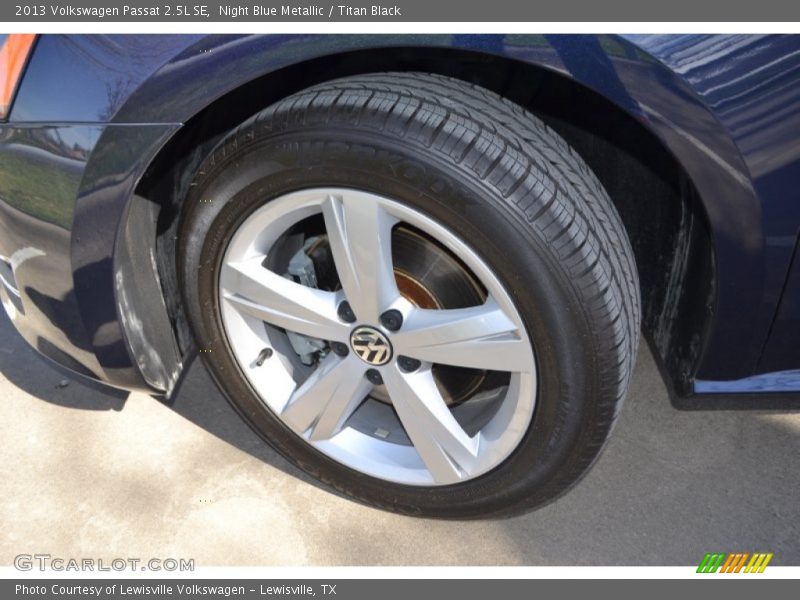 Night Blue Metallic / Titan Black 2013 Volkswagen Passat 2.5L SE