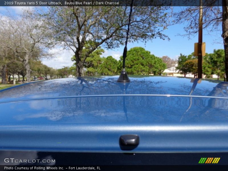 Bayou Blue Pearl / Dark Charcoal 2009 Toyota Yaris 5 Door Liftback