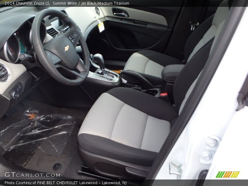 Summit White / Jet Black/Medium Titanium 2014 Chevrolet Cruze LS
