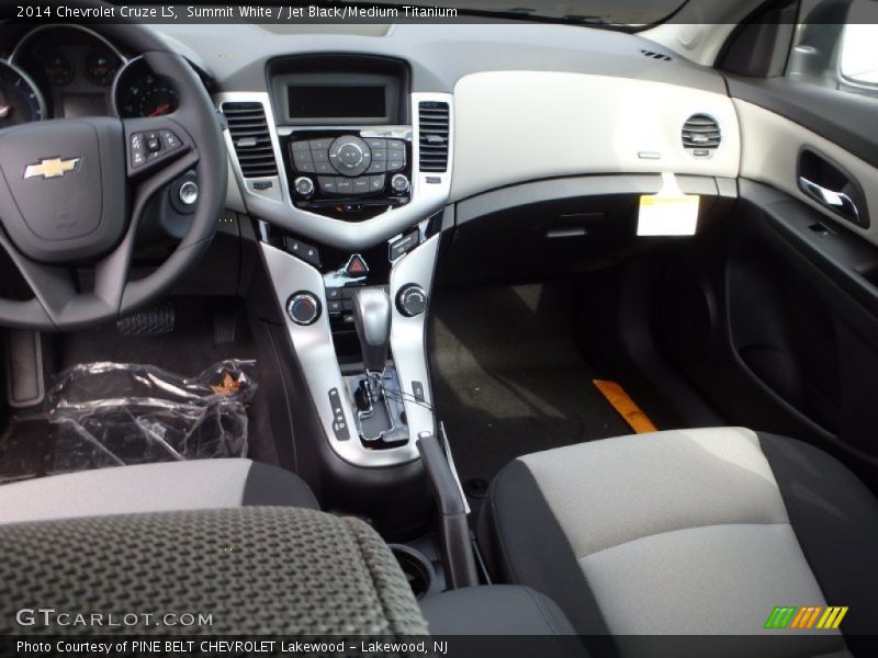 Summit White / Jet Black/Medium Titanium 2014 Chevrolet Cruze LS