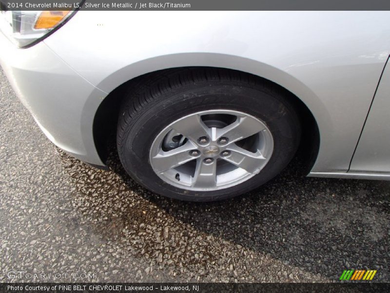 Silver Ice Metallic / Jet Black/Titanium 2014 Chevrolet Malibu LS
