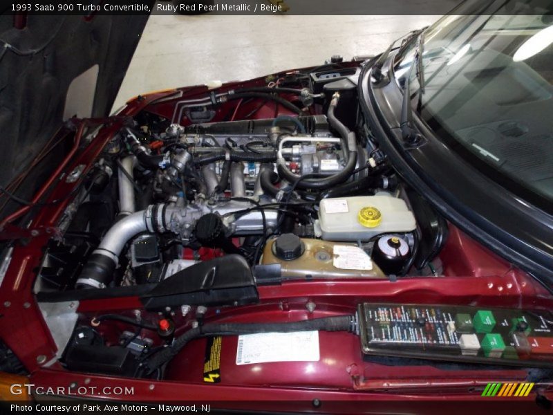  1993 900 Turbo Convertible Engine - 2.0 Liter Turbocharged DOHC 16-Valve 4 Cylinder