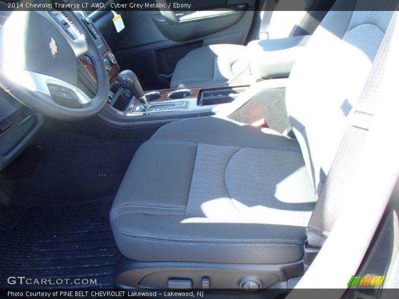 Cyber Grey Metallic / Ebony 2014 Chevrolet Traverse LT AWD