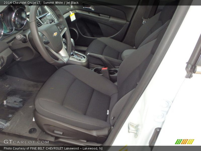 Summit White / Jet Black 2014 Chevrolet Cruze LT