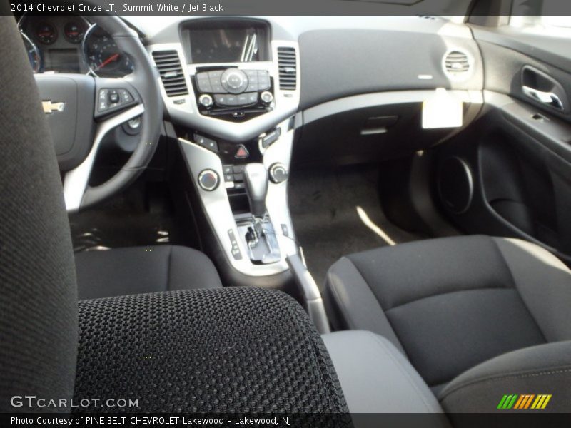 Summit White / Jet Black 2014 Chevrolet Cruze LT