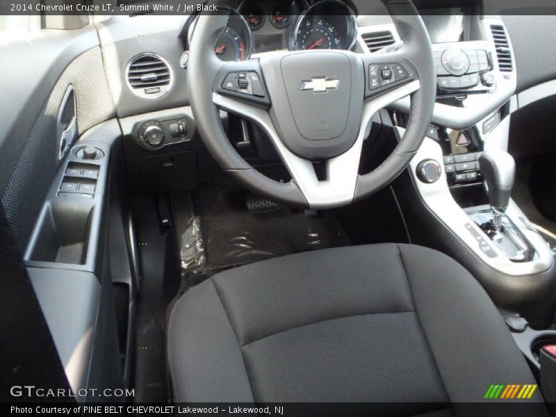Summit White / Jet Black 2014 Chevrolet Cruze LT