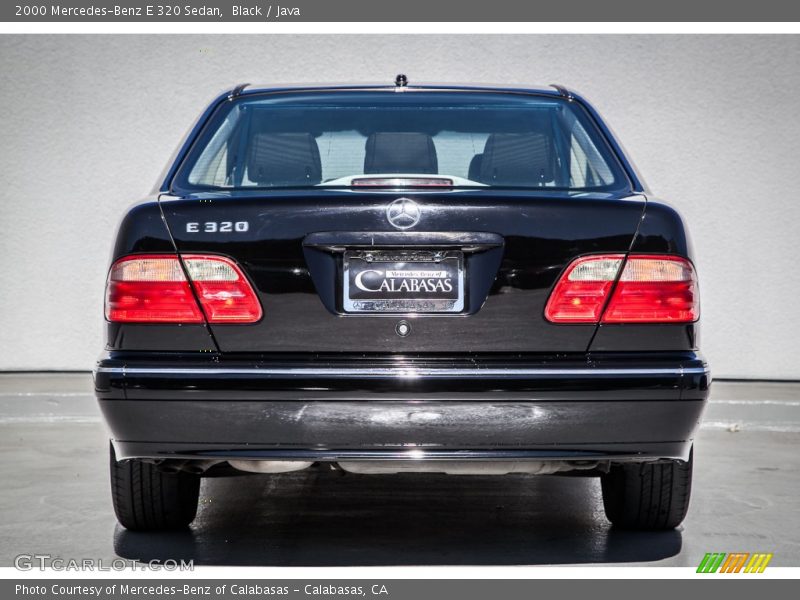 Black / Java 2000 Mercedes-Benz E 320 Sedan