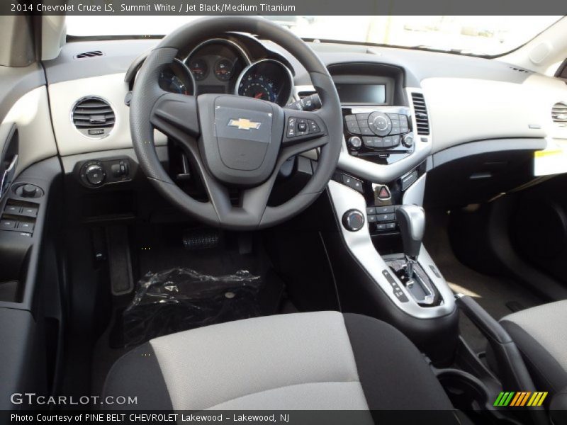 Summit White / Jet Black/Medium Titanium 2014 Chevrolet Cruze LS