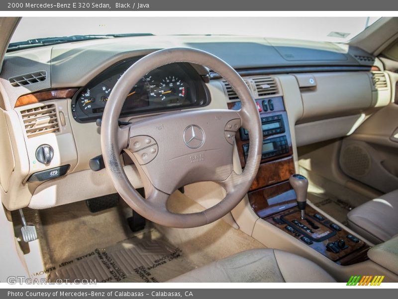 Black / Java 2000 Mercedes-Benz E 320 Sedan