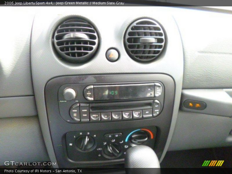 Jeep Green Metallic / Medium Slate Gray 2006 Jeep Liberty Sport 4x4