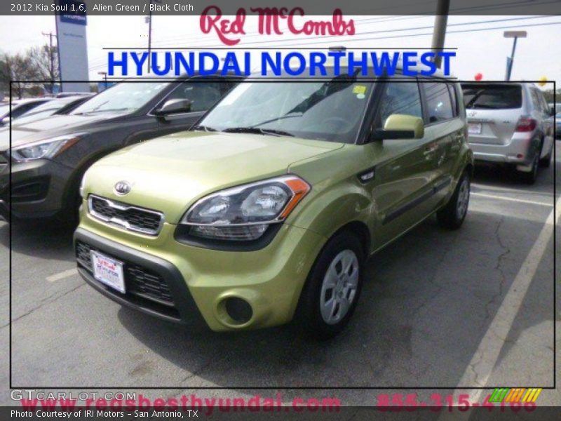 Alien Green / Black Cloth 2012 Kia Soul 1.6