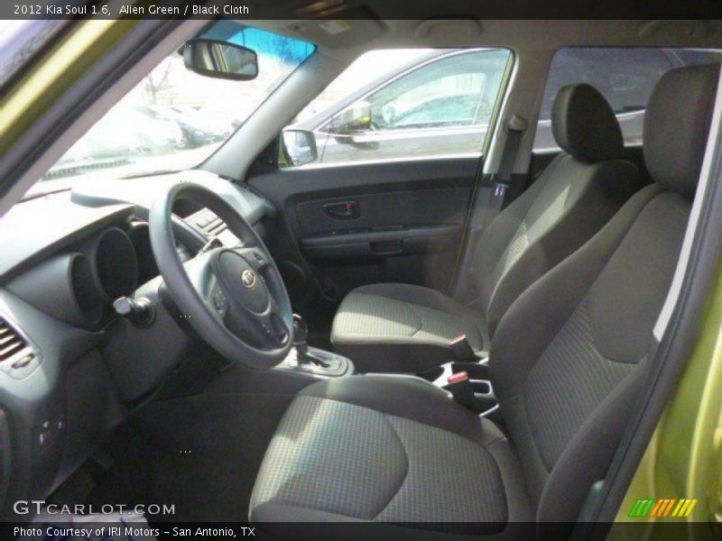 Alien Green / Black Cloth 2012 Kia Soul 1.6