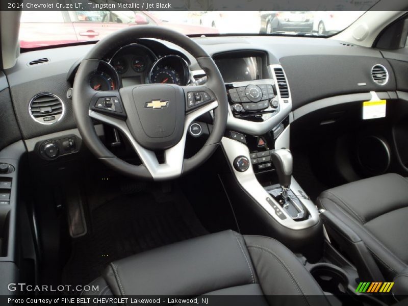 Tungsten Metallic / Jet Black 2014 Chevrolet Cruze LT