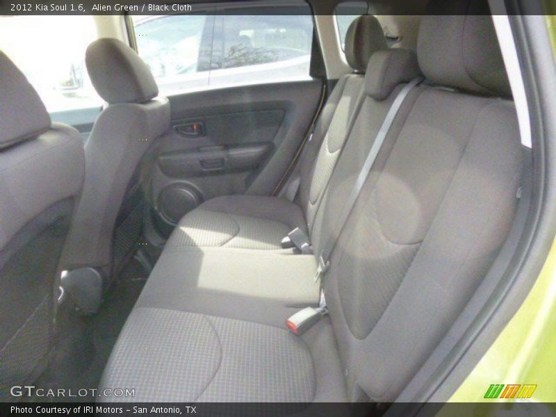 Alien Green / Black Cloth 2012 Kia Soul 1.6