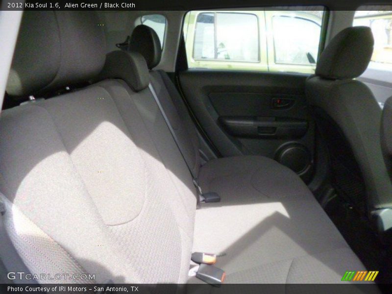 Alien Green / Black Cloth 2012 Kia Soul 1.6