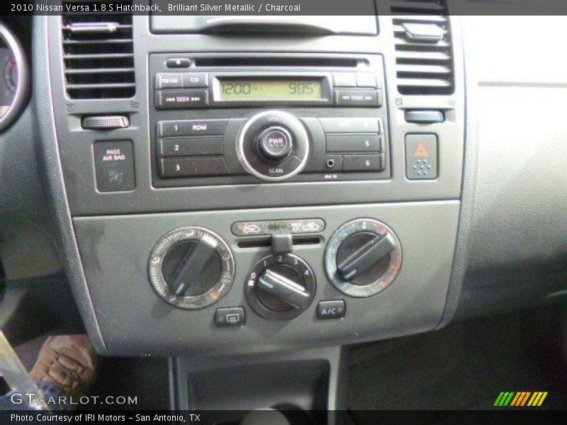 Brilliant Silver Metallic / Charcoal 2010 Nissan Versa 1.8 S Hatchback