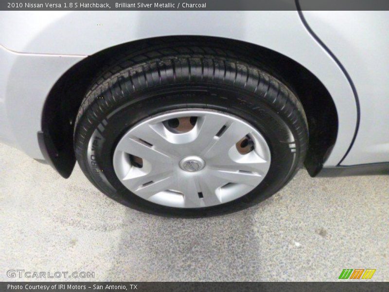Brilliant Silver Metallic / Charcoal 2010 Nissan Versa 1.8 S Hatchback