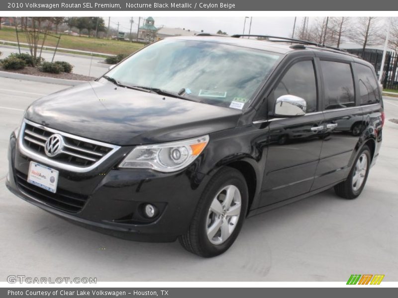 Nocturne Black Metallic / Ceylon Beige 2010 Volkswagen Routan SEL Premium