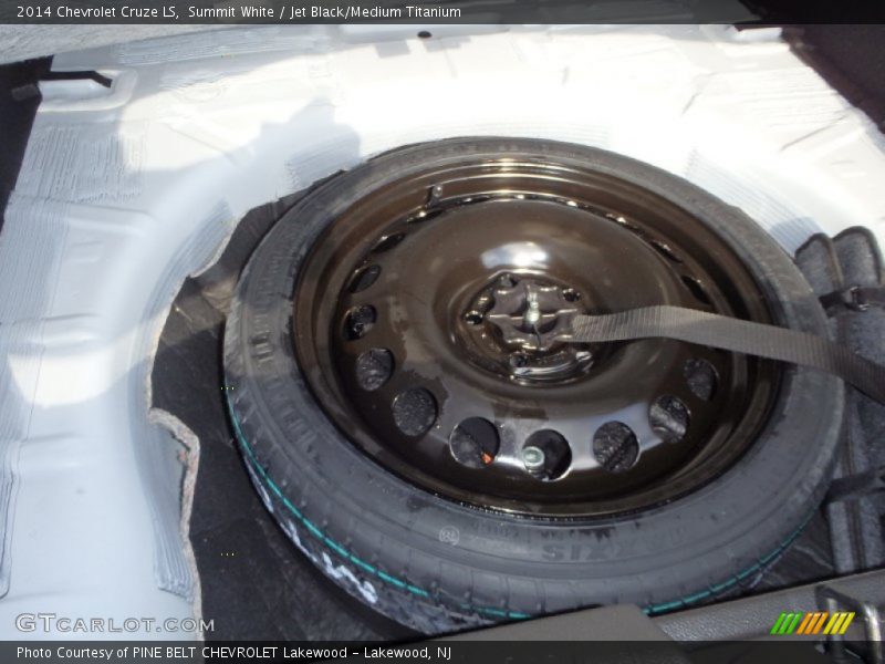 Summit White / Jet Black/Medium Titanium 2014 Chevrolet Cruze LS