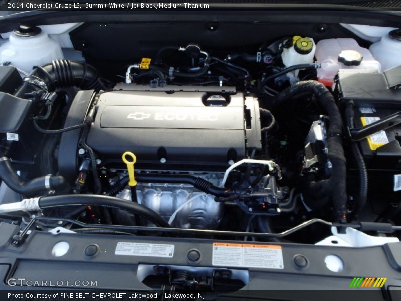 Summit White / Jet Black/Medium Titanium 2014 Chevrolet Cruze LS