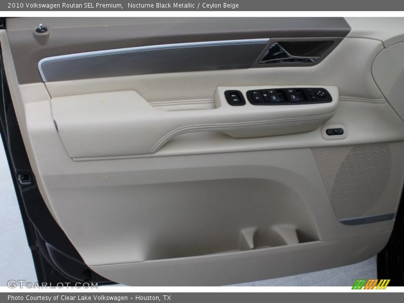 Nocturne Black Metallic / Ceylon Beige 2010 Volkswagen Routan SEL Premium
