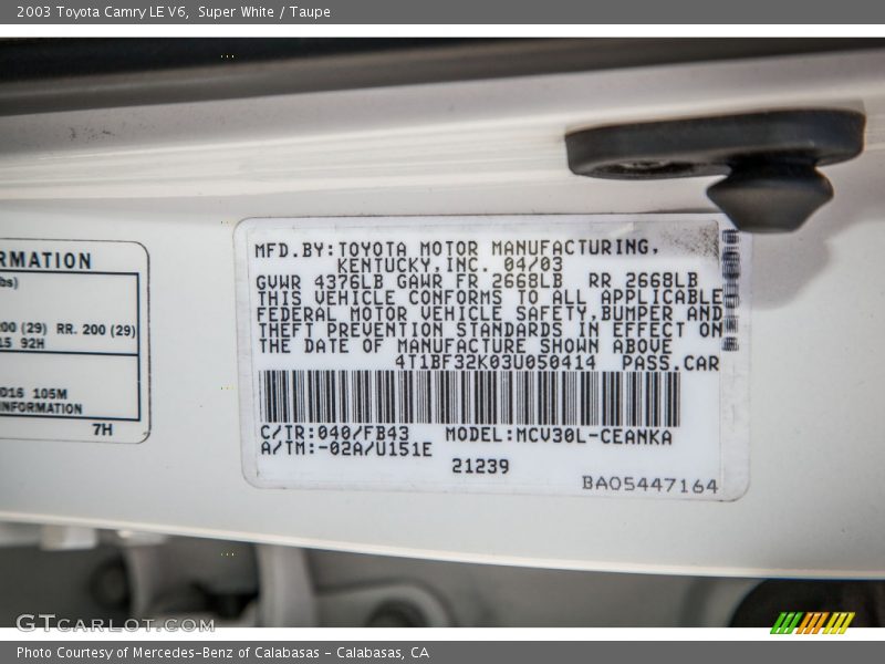 2003 Camry LE V6 Super White Color Code 040