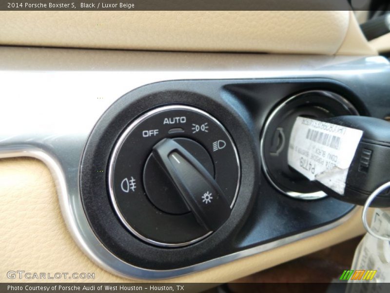 Controls of 2014 Boxster S