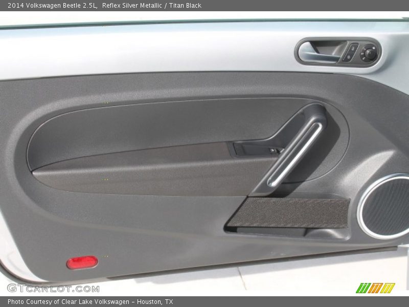 Reflex Silver Metallic / Titan Black 2014 Volkswagen Beetle 2.5L