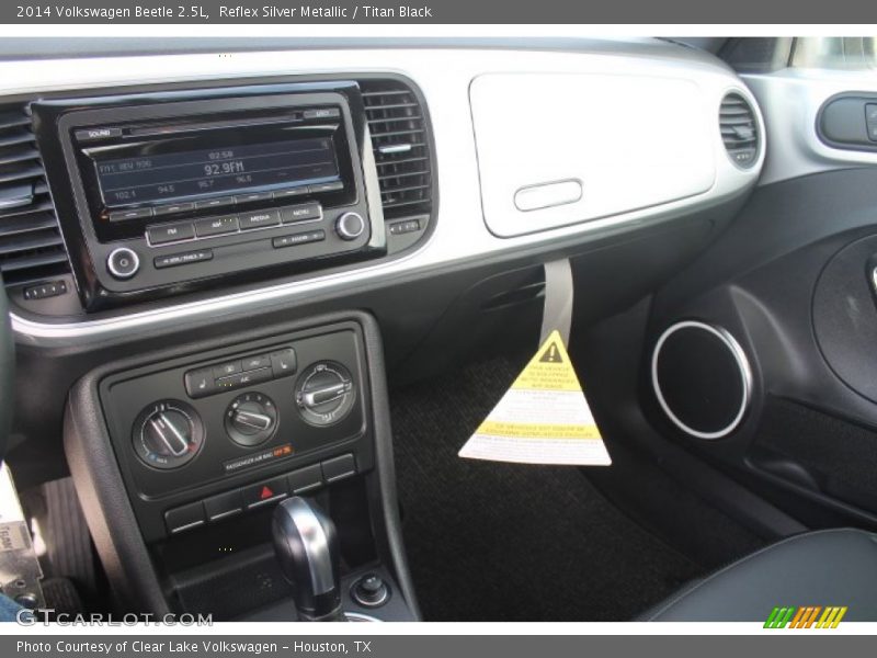 Reflex Silver Metallic / Titan Black 2014 Volkswagen Beetle 2.5L