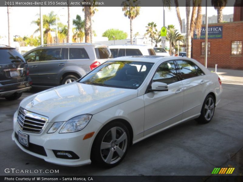 Arctic White / Black 2011 Mercedes-Benz E 350 Sedan