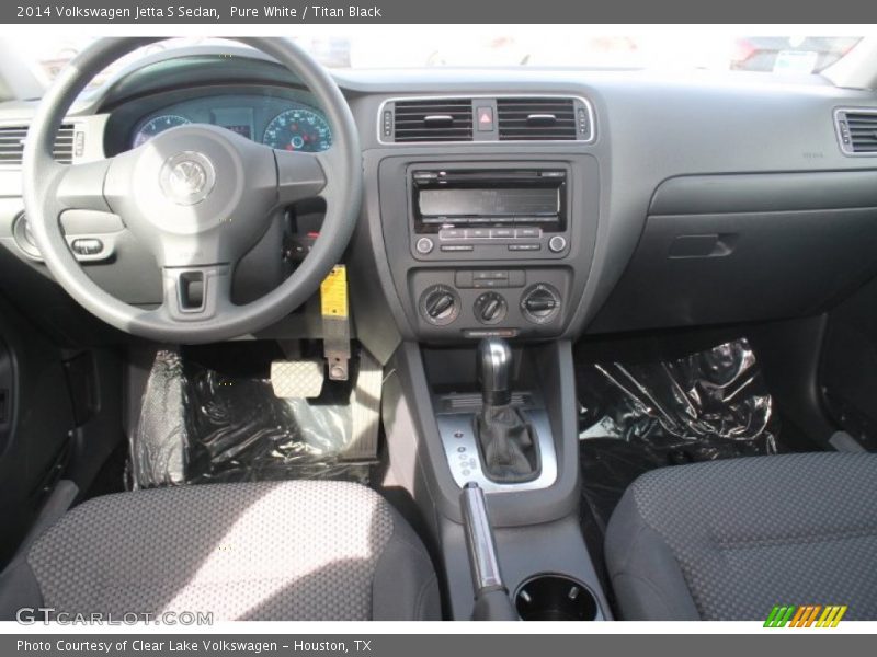 Pure White / Titan Black 2014 Volkswagen Jetta S Sedan