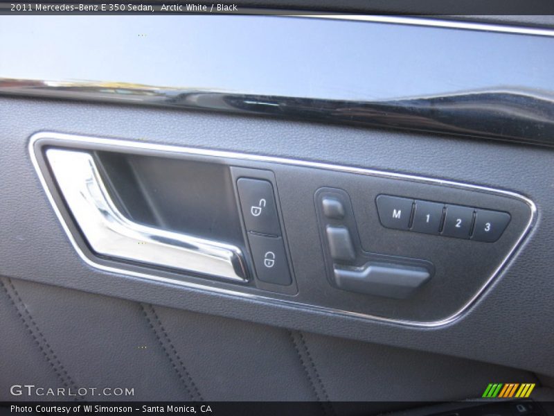 Arctic White / Black 2011 Mercedes-Benz E 350 Sedan