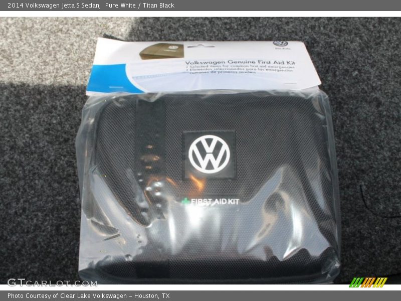 Pure White / Titan Black 2014 Volkswagen Jetta S Sedan