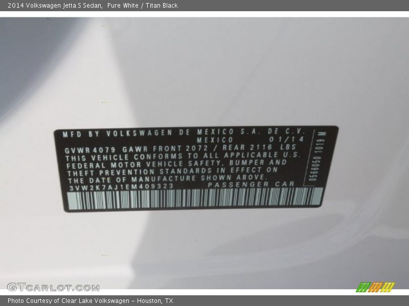 Pure White / Titan Black 2014 Volkswagen Jetta S Sedan