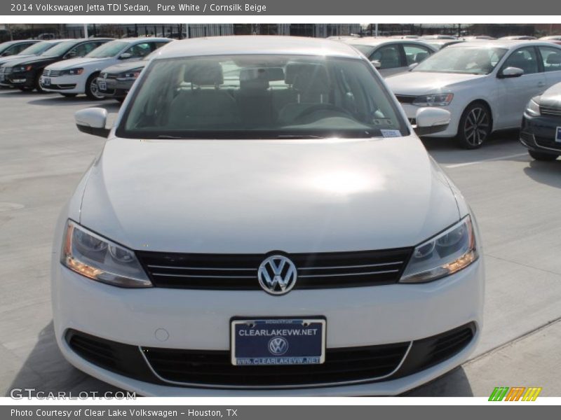 Pure White / Cornsilk Beige 2014 Volkswagen Jetta TDI Sedan