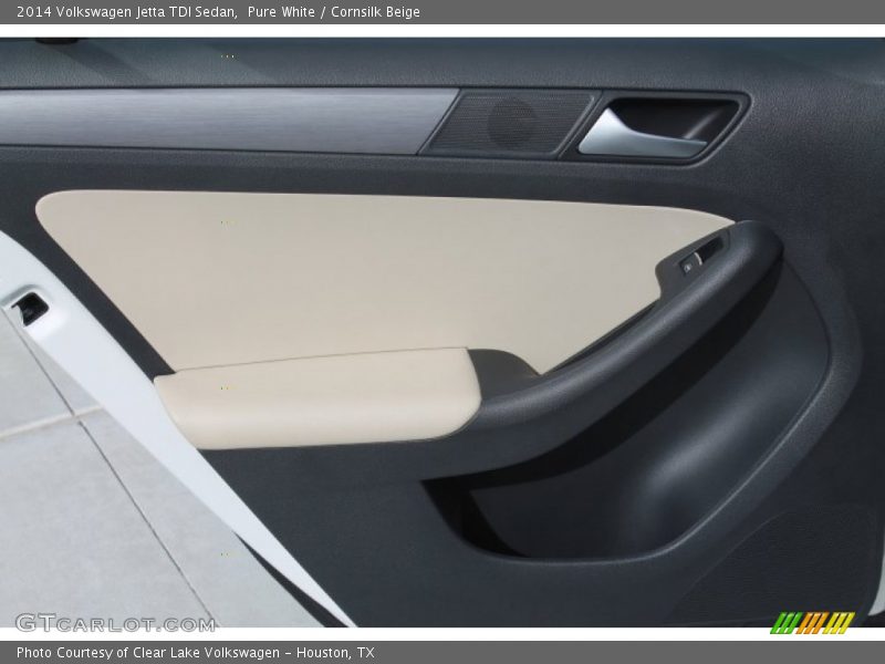 Pure White / Cornsilk Beige 2014 Volkswagen Jetta TDI Sedan