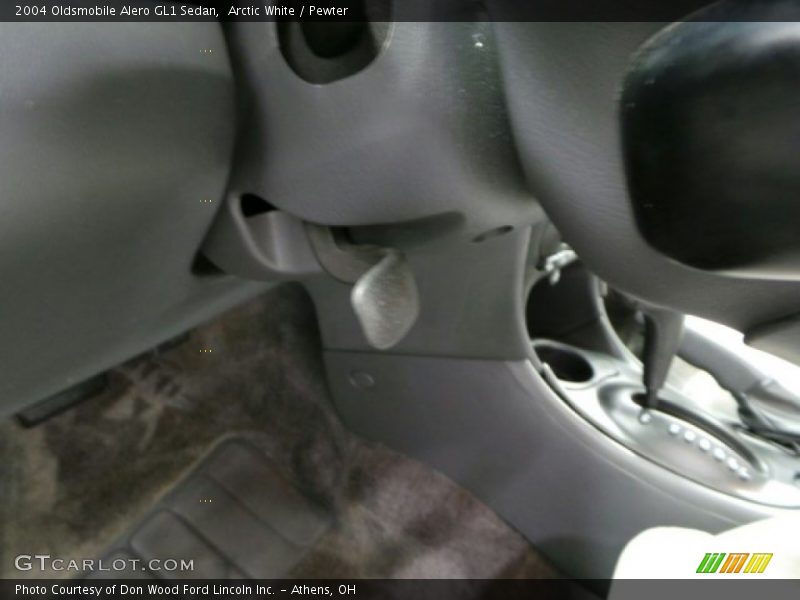 Arctic White / Pewter 2004 Oldsmobile Alero GL1 Sedan