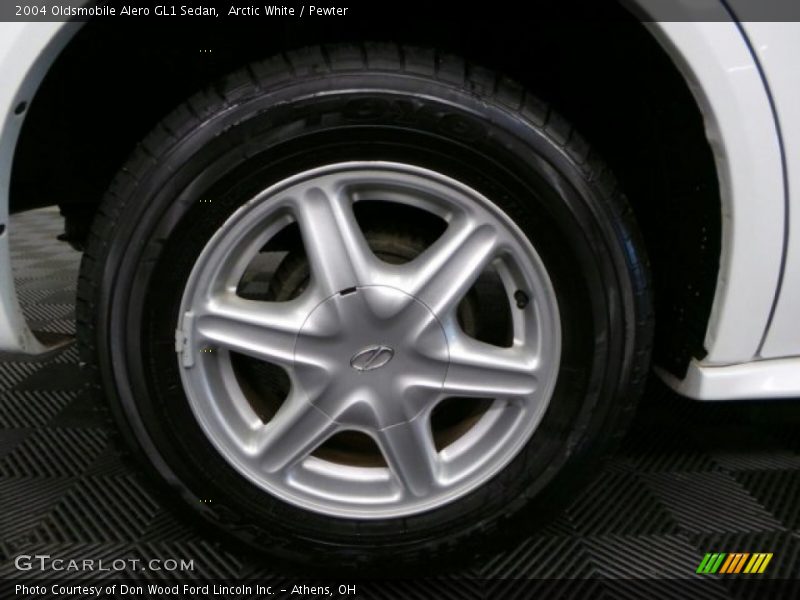 Arctic White / Pewter 2004 Oldsmobile Alero GL1 Sedan