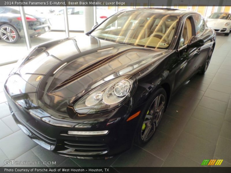 Basalt Black Metallic / Luxor Beige 2014 Porsche Panamera S E-Hybrid