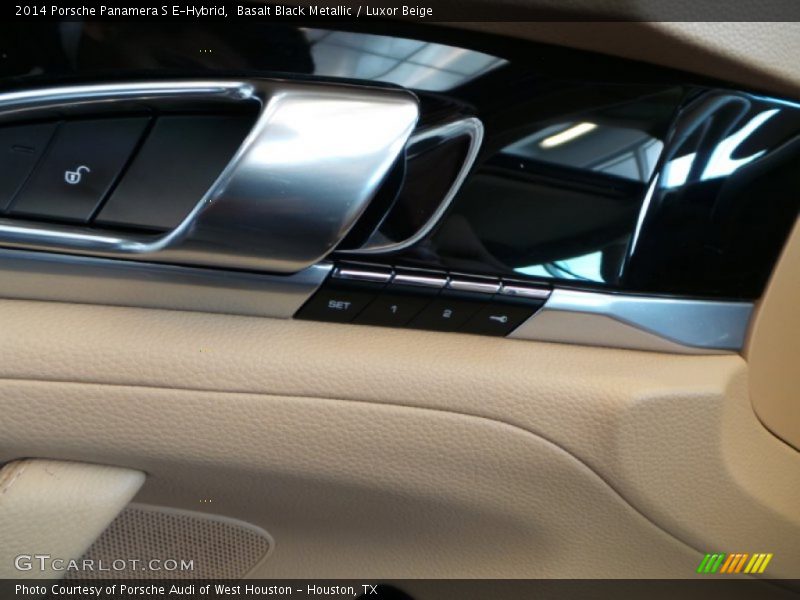 Basalt Black Metallic / Luxor Beige 2014 Porsche Panamera S E-Hybrid