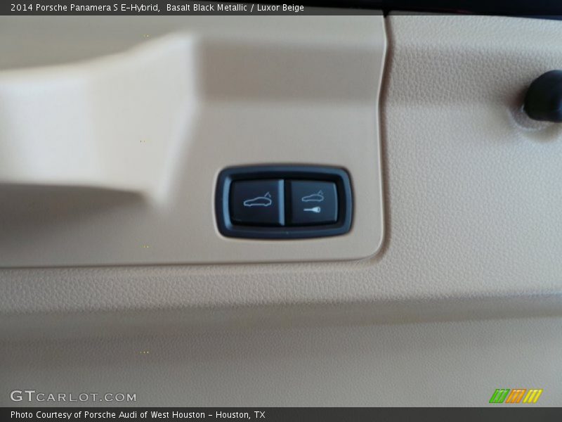 Basalt Black Metallic / Luxor Beige 2014 Porsche Panamera S E-Hybrid
